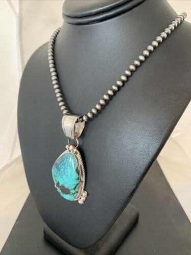 Navajo Pearls Necklace with Spiderweb Turquoise Pendant | Sterling Silver | Authentic Native American Handmade | 00810