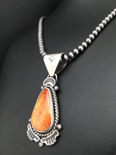 Navajo Orange Spiny Oyster Pendant Necklace | Sterling Silver | Native American Handmade | 4919