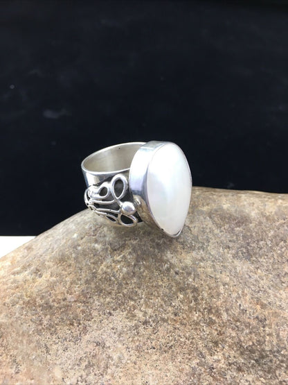 Navajo White Mabe Pearl Ring | Sterling Silver | Sz 7 | Authentic Native American Handmade | 01714