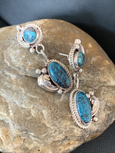 Handmade Navajo Spiderweb Turquoise Dangle Earrings | Sterling Silver | Authentic Native American | 1400