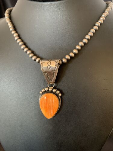 Navajo Orange Spiny Oyster Pendant Necklace | Sterling Silver | Authentic Native American Handmade | 13078