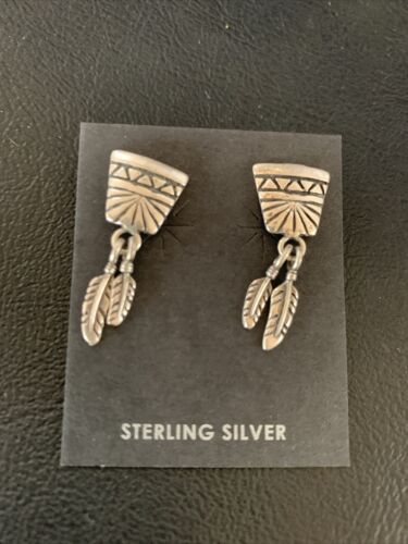 Old Pawn Women's Southwestern Stud Earrings | Sterling Silver Rug Design | 1" | 13041
