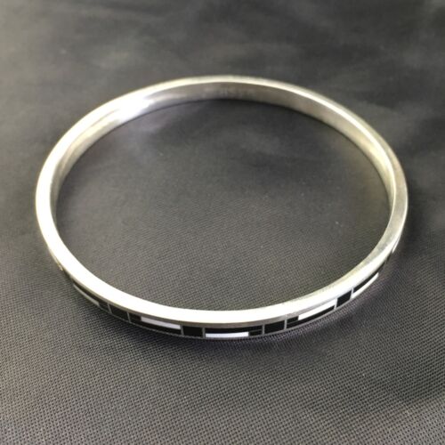Native American Sterling Silver Bangle | Black Onyx & Mother of Pearl Inlay Bracelet | 10197