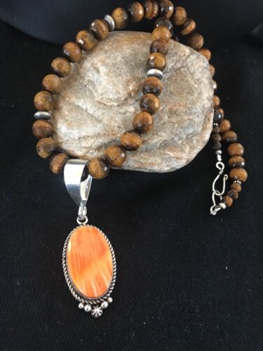 Navajo Sterling Silver Necklace | Spiny Oyster Pendant | Southwestern Native American | S425