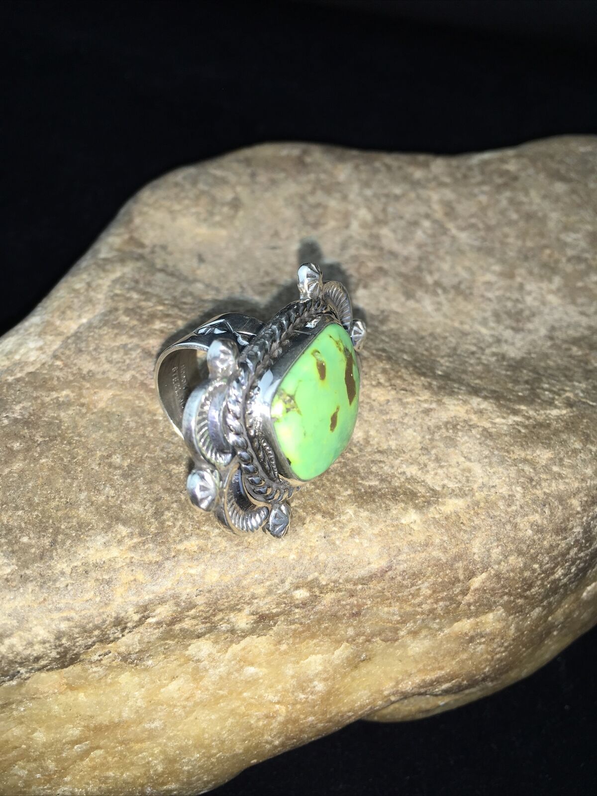 Native American Navajo Green Gaspeite Ring | Sterling Silver | Sz 6.5 | 1805