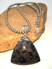 Native American Agate Pendant | Navajo Pearls Sterling Silver Necklace | 4382