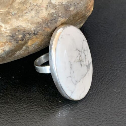 Adjustable Women's Navajo White Howlite Ring | Sterling Silver | Sz 8 | 11723