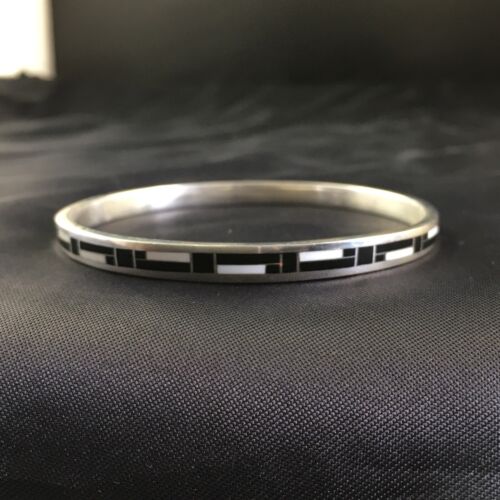 Native American Sterling Silver Bangle | Black Onyx & Mother of Pearl Inlay Bracelet | 10197