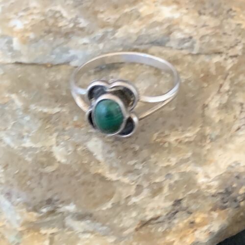 Southwestern Old Pawn Navajo Green Malachite Ring | Sterling Silver | Sz 7 | 10874