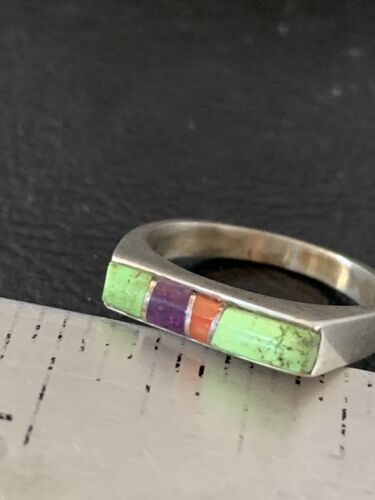 Southwestern Navajo Green Gaspeite Sugilite Red Coral Inlay Ring | Sz 7 | 02255