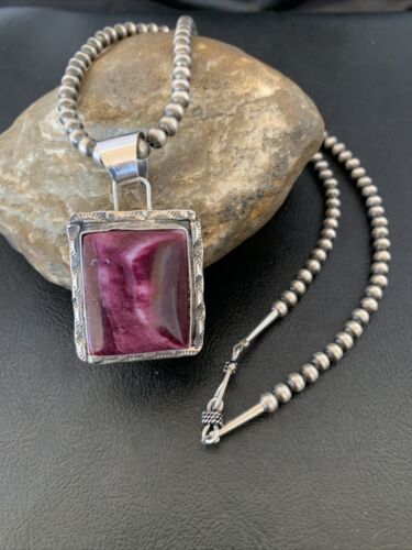 Navajo Pearls Purple Spiny Oyster Pendant Necklace | Sterling Silver | Authentic Native American Handmade | 10946