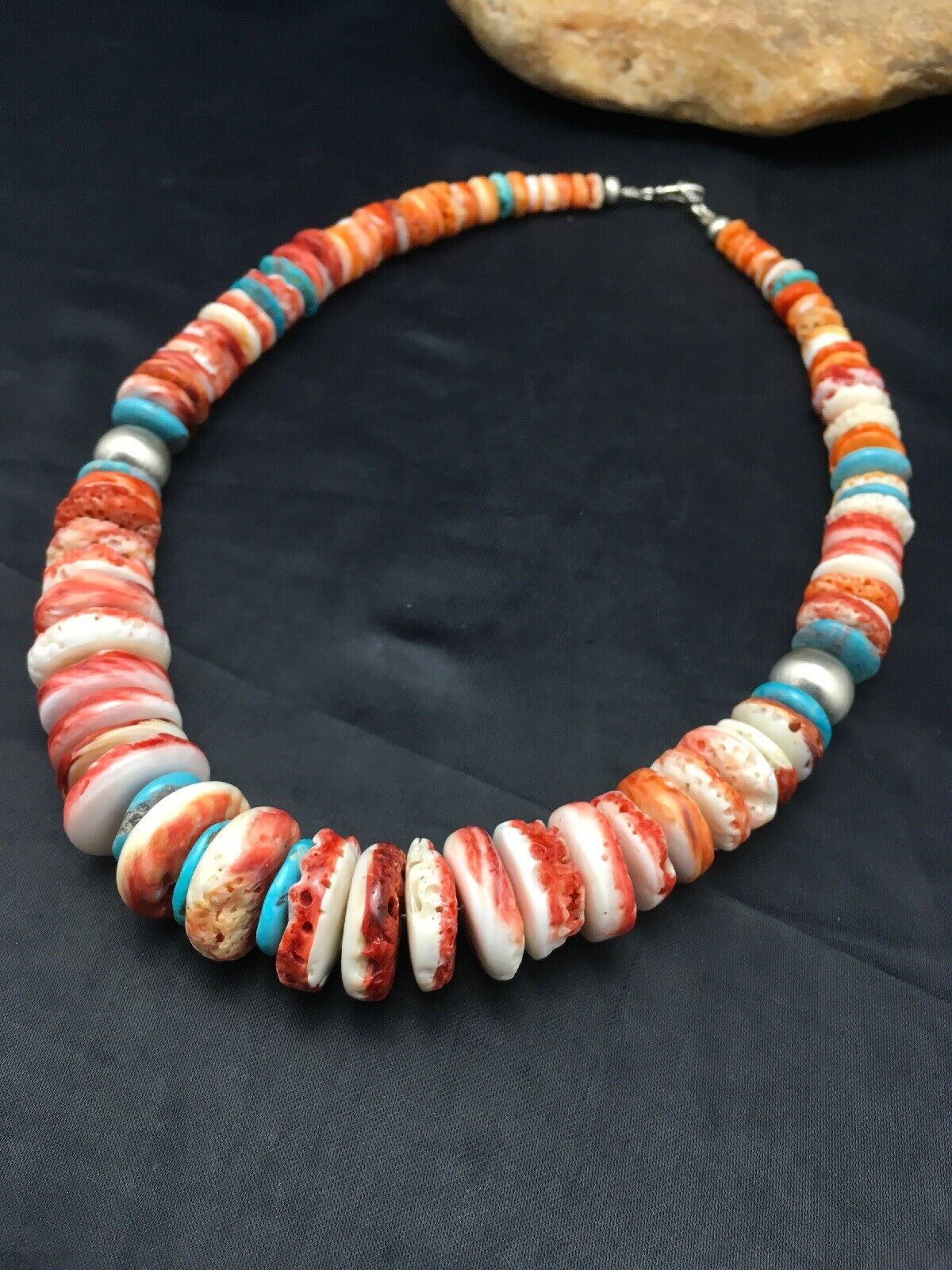 Authentic Native American Navajo Spiny Oyster Graduated Necklace | Sterling Silver | 20" | 4177