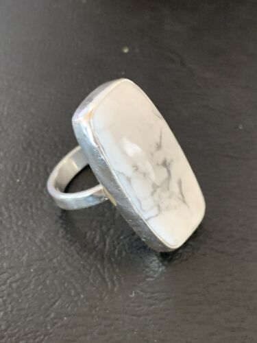 Native American Women's Navajo White Howlite Ring | Sterling Silver | Sz 7 | 11606