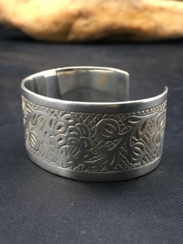 Southwestern Navajo Stamped Children's Cuff Bracelet | Sterling Silver | Authentic Native American Handmade | 4052