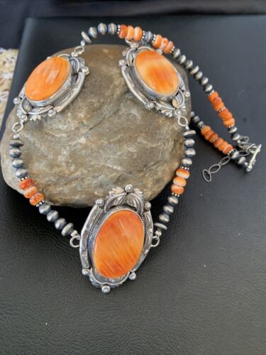 Navajo Pearls Orange Spiny Oyster Pendant Necklace | Sterling Silver | Authentic Native American Handmade | 10808