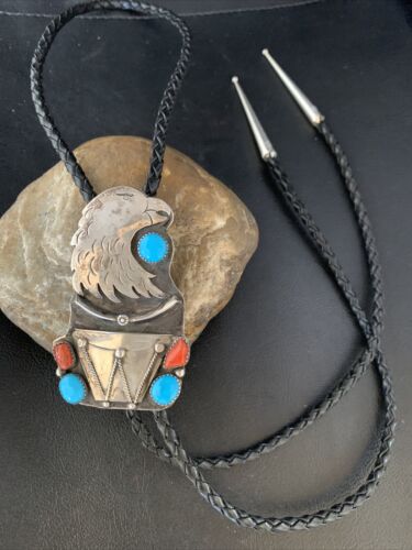 Navajo Eagle Head Bolo Tie | Men's Blue Kingman Turquoise Coral | Sterling Silver | 13670 - Masha USA