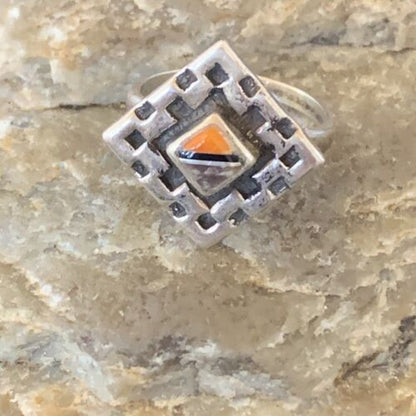 Native American Women's Navajo Sugilite Spiny Oyster Inlay Ring | Sz 6 | 11288 - Masha USA