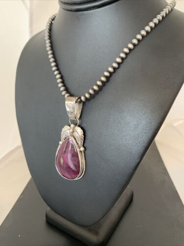 Navajo Purple Spiny Oyster Pendant | Sterling Silver | Authentic Native American Handmade | 00802