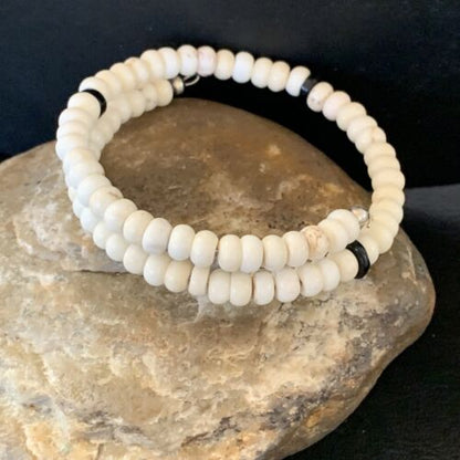 Memory Wire Stainless Steel Howlite Onyx Bead Bracelet | Sterling Silver | Native American Handmade | 1957
