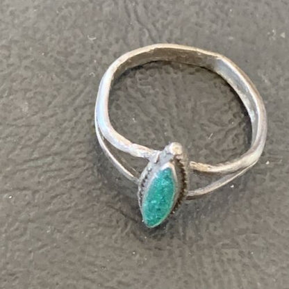 Navajo Green Malachite Ring | Sterling Silver | Sz 5.5 | Authentic Native American Handmade | 10873