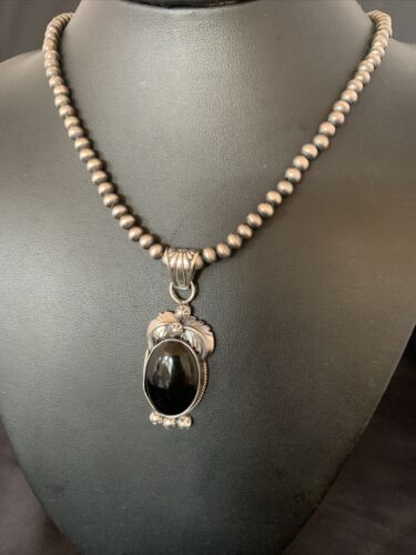 Native American Men's Navajo Pearls Necklace | Sterling Silver Black Onyx Pendant | 13090