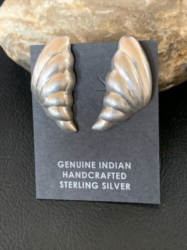 Old Pawn Women's Southwestern Sterling Silver Oval Stud Earrings | 1" | 13002