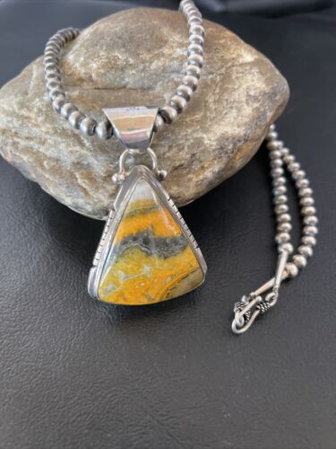 Navajo Pearls Sterling Silver Bumblebee Jasper Pendant Necklace | 10551