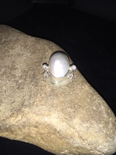 Southwestern Navajo White Mabe Pearl Ring | Sterling Silver | Sz 8 | Authentic Native American Handmade | 01722