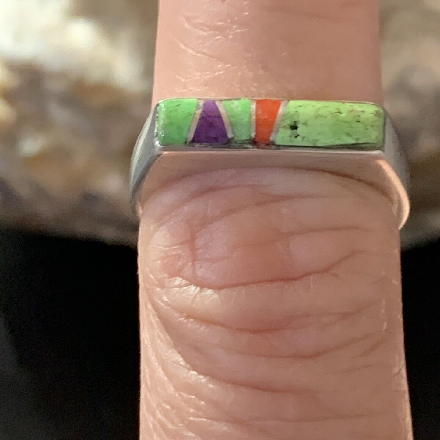 Southwestern Navajo Green Gaspeite Sugilite Red Coral Inlay Ring | Sz 7 | 2251