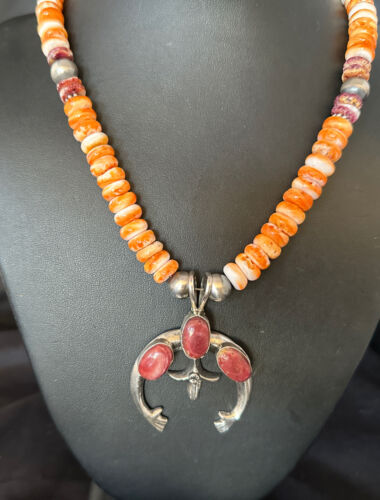 Navajo Purple Orange Spiny Oyster Naja Pendant Necklace | Sterling Silver | 14812