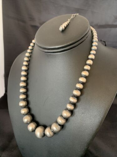 Native Navajo Pearls Grad Sterling Silver Round Seamless Bead Necklace 17”