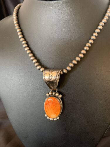 Navajo Orange Spiny Oyster Pendant Necklace | Sterling Silver | Authentic Native American Handmade | 13082