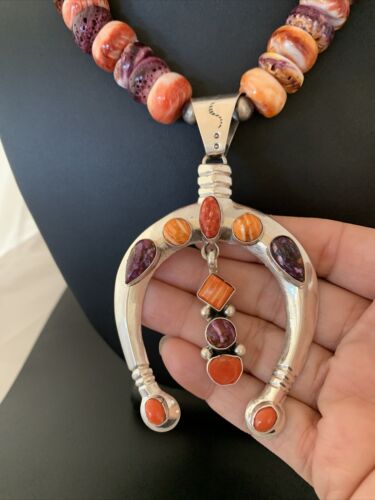 Navajo Pearls Necklace with Orange Spiny Oyster Naja Pendant | Sterling Silver | 01185