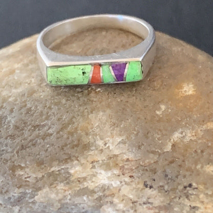 Southwestern Navajo Green Gaspeite Sugilite Red Coral Inlay Ring | Sz 7 | 02251
