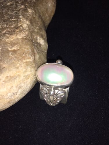 Southwestern Navajo White Mabe Pearl Ring | Sterling Silver | Sz 8 | Authentic Native American Handmade | 1724