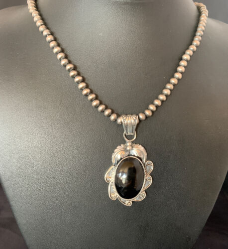 Native American Men's Navajo Pearls Necklace with Black Onyx Pendant | Sterling Silver | 13089