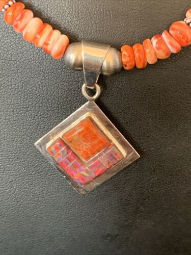 Navajo Pearls Red Spiny Oyster Opal Inlay Pendant Necklace | Sterling Silver | 22" | 12705
