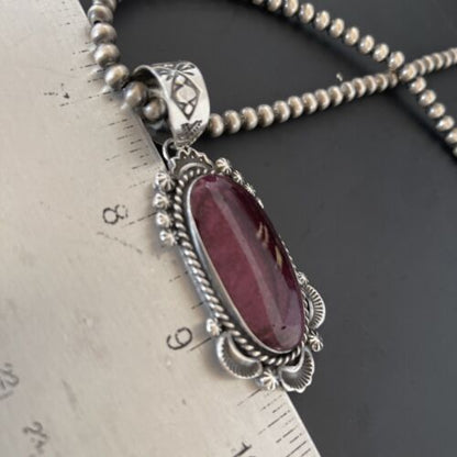 Navajo Purple Spiny Oyster Pendant Necklace | Sterling Silver | Authentic Native American Handmade | 11304