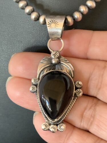 Native American Men's Navajo Pearls Necklace Pendant | Sterling Silver Black Onyx | 13099