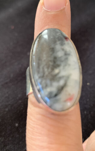 Southwestern Navajo Cinnabrite Ring | White Black | Sterling Silver | Sz 7.5 | 01561