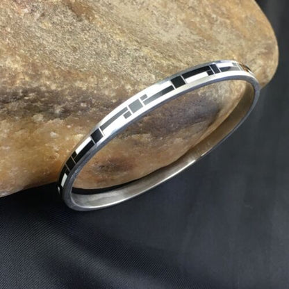 Native American Sterling Silver Bangle | Black Onyx & Mother of Pearl Inlay Bracelet | 10197