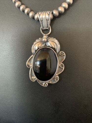Native American Men's Navajo Pearls Necklace with Black Onyx Pendant | Sterling Silver | 13089