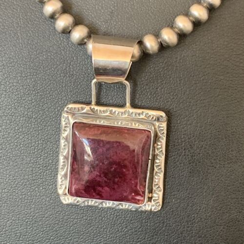 Navajo Pearls Purple Spiny Oyster Pendant Necklace | Sterling Silver | Authentic Native American Handmade | 10952