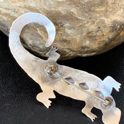 Navajo Handmade Stamped Lizard Gecko Pin | Sterling Silver | Authentic Native American | 13681
