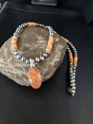 Navajo Orange Spiny Oyster Pendant Necklace | Sterling Silver Naja | Authentic Native American Handmade | 14301