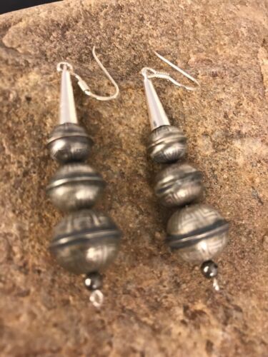 Navajo Sterling Silver Handmade Pearls Earrings | 1.5" | 10201