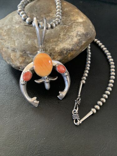 Navajo Pearl Necklace with Sterling Silver Naja Pendant | Orange Red Spiny Oyster | 11698